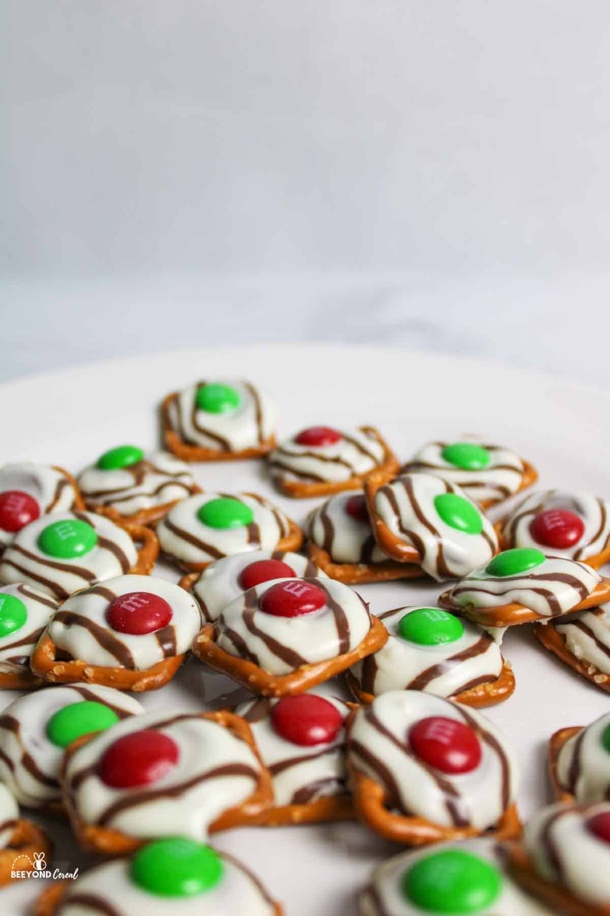 christmas pretzels with red and green M&Ms