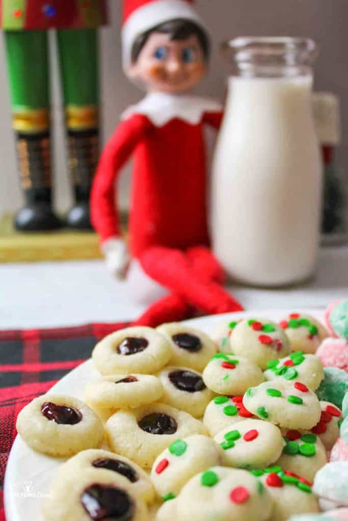 Elf Sized Cookies - BeeyondCereal