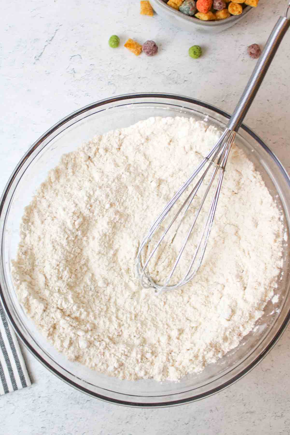a bowl of whisked dry ingredients.