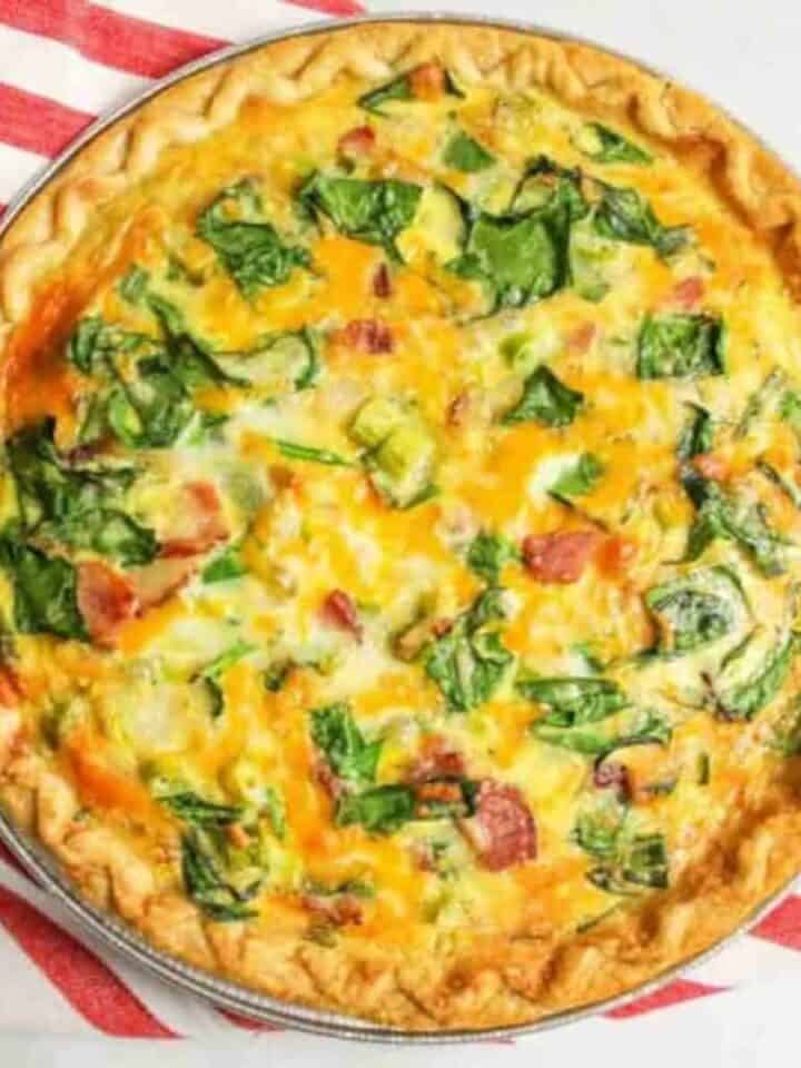 Crustless Veggie Quiche - BeeyondCereal