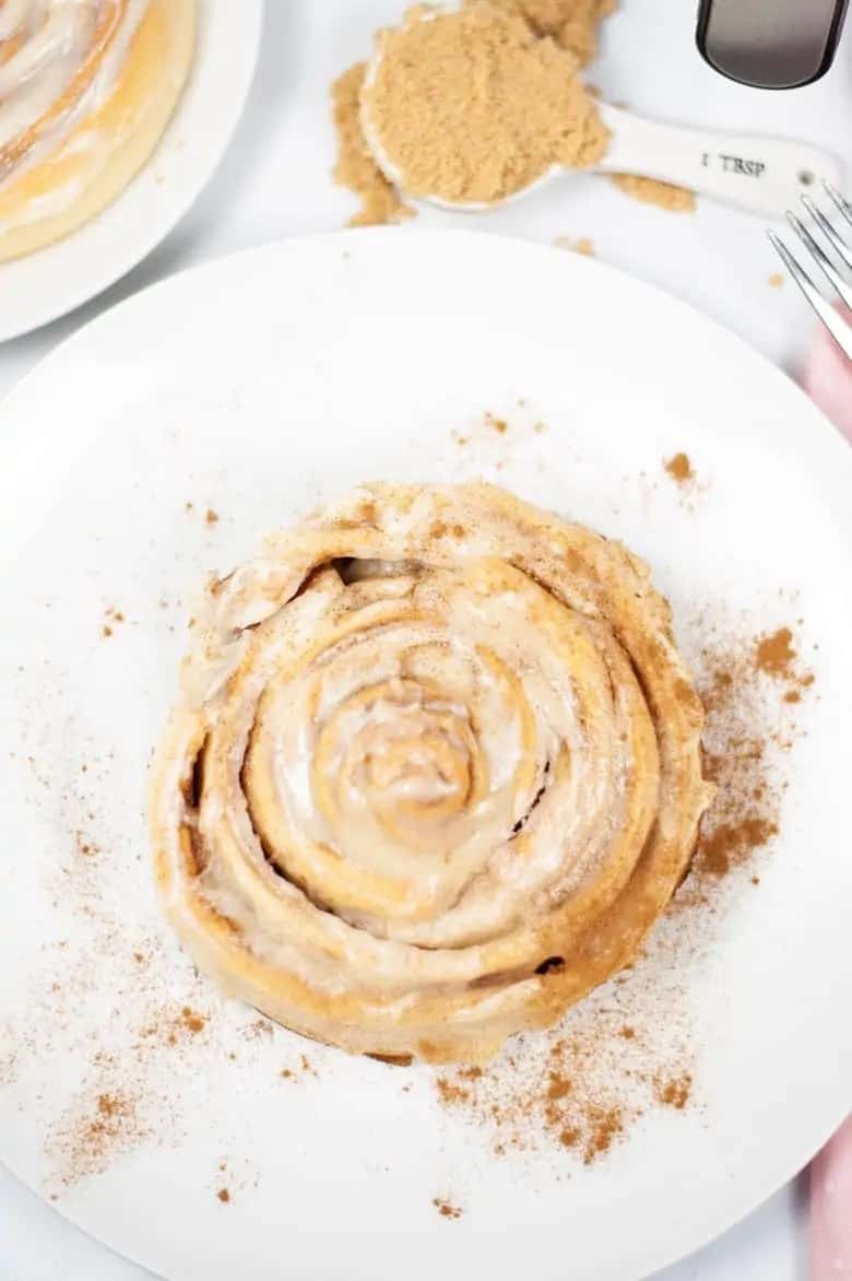 Copycat Cinnabon Rolls by Crayons and Cravings