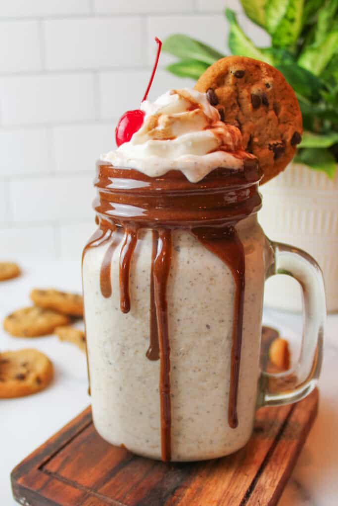 Chips Ahoy Milkshake - BeeyondCereal
