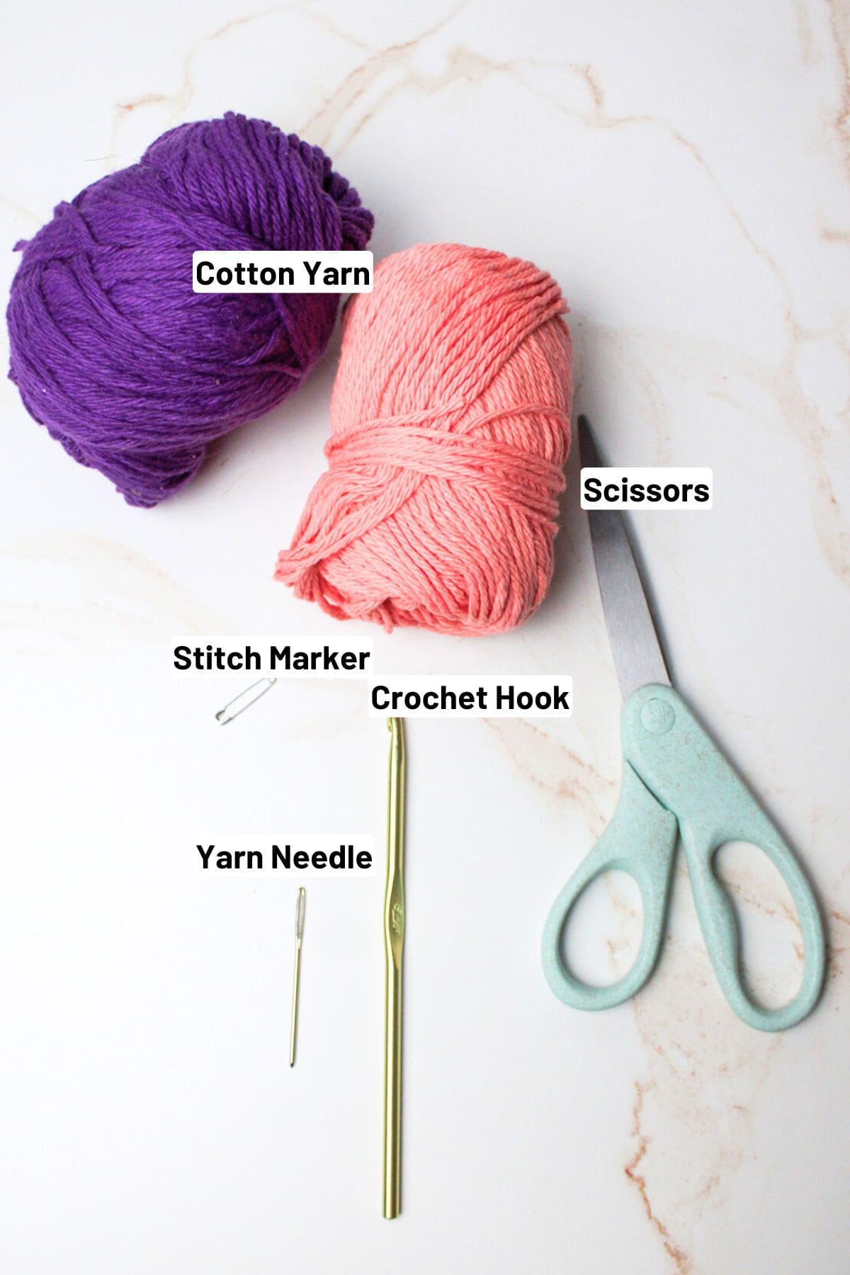 labeled materials needed to make crochet bento bag.